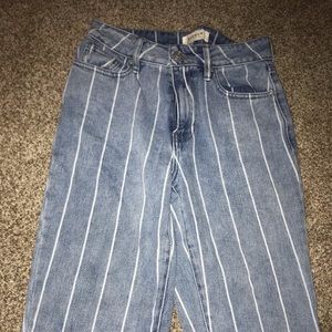 PIPED JEANS